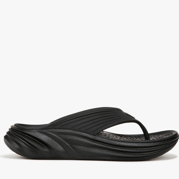 Vionic Tide Black Recovery Thong Sandals - Picture 1 of 7